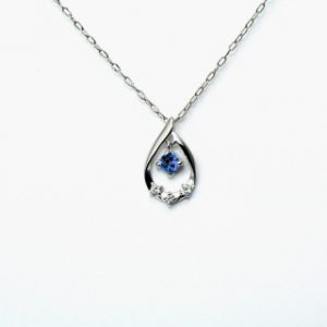 サファイア　ネックレス